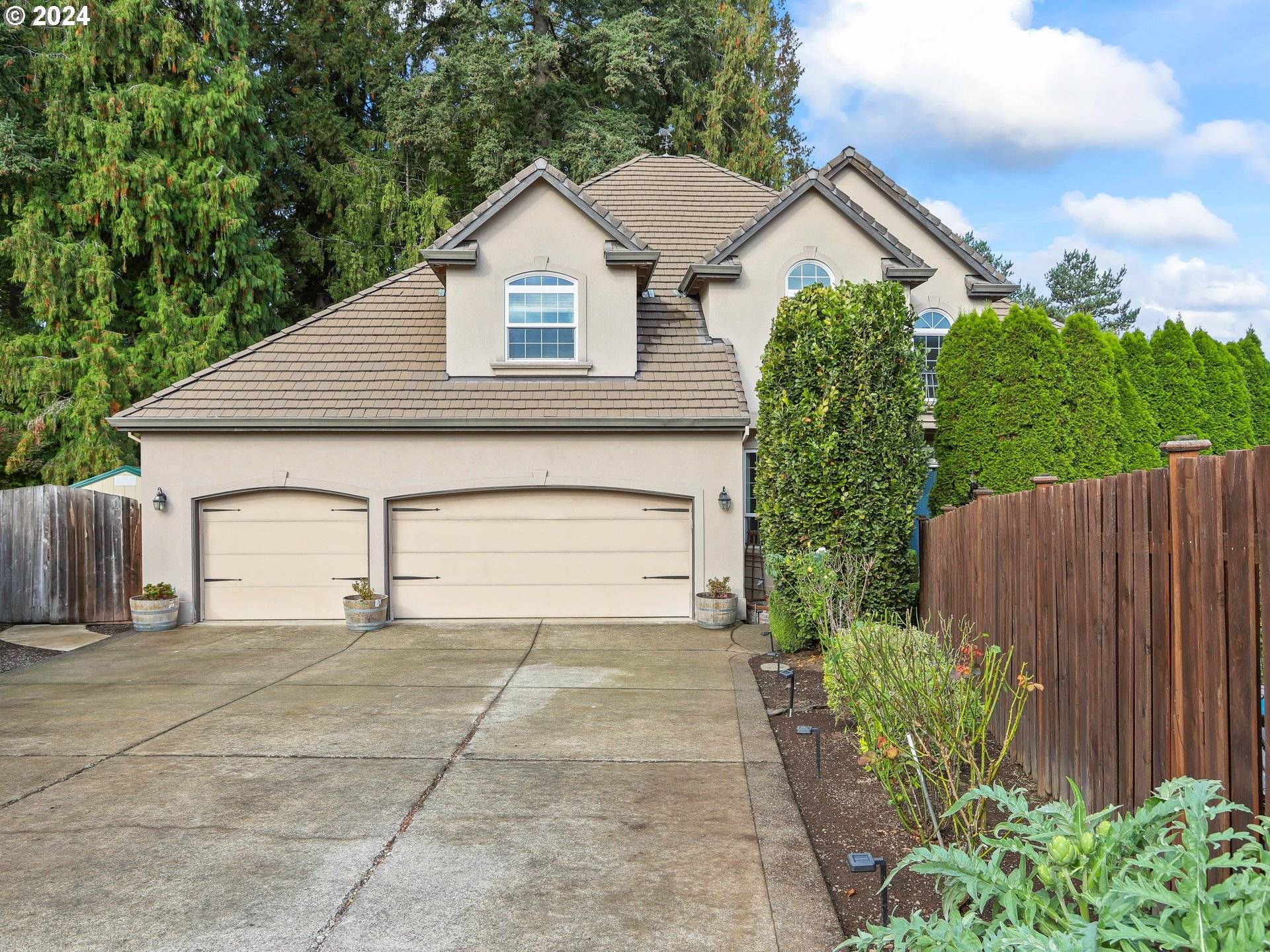 Canby, OR 97013,1847 N TEAKWOOD CIR