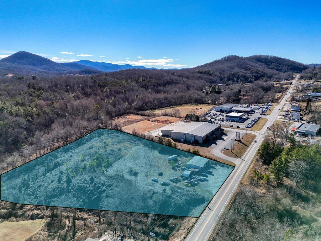 Hayesville, NC 28904,1331 Hwy 64W