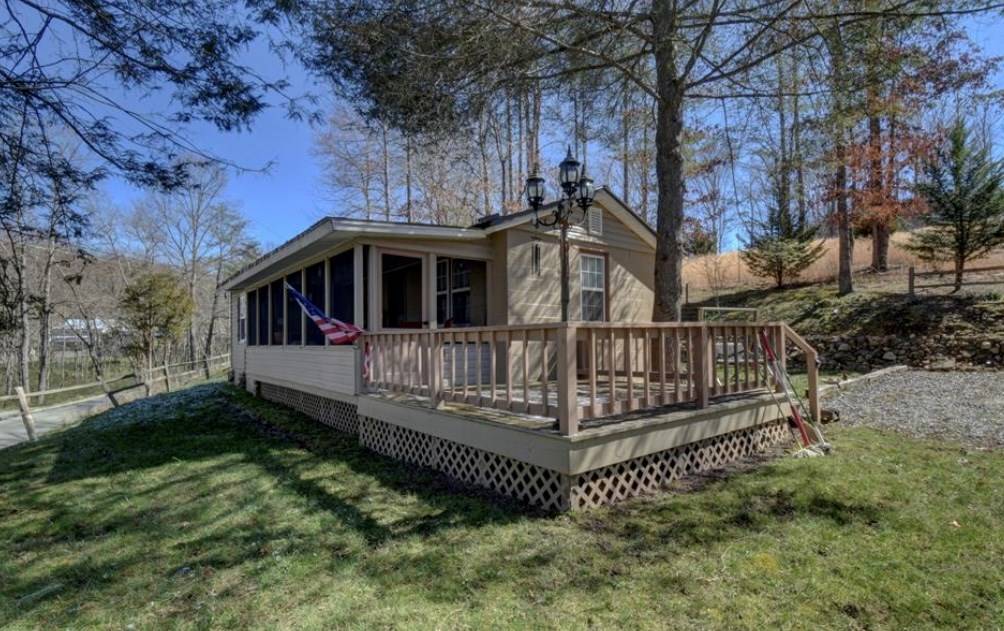 Hayesville, NC 28904,2159 Old Hwy 64 W