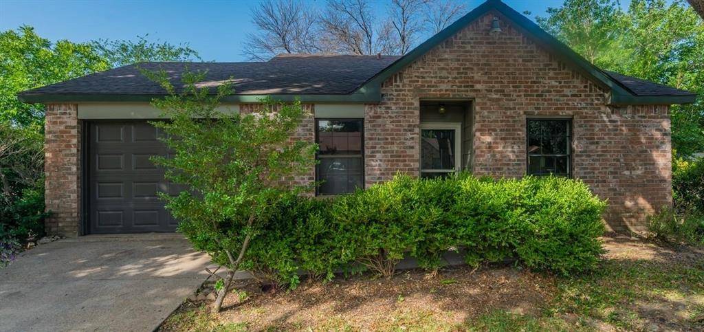 Burleson, TX 76028,805 Pine Mountain Drive