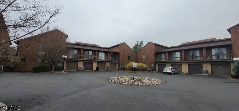 Hillsborough Twp., NJ 08844,498 Auten Rd #4D