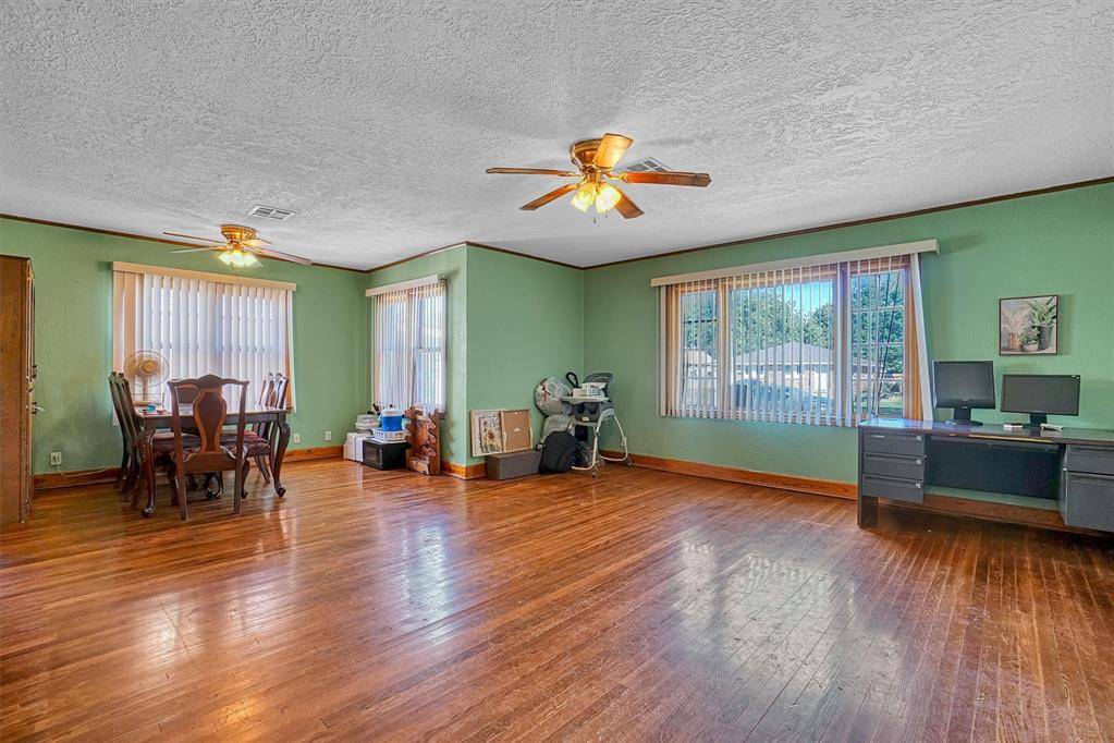 Hobart, OK 73651,501 N Hill Street