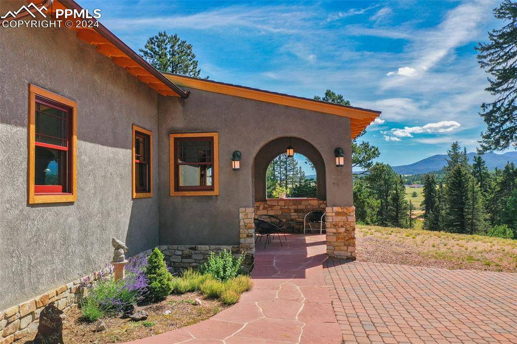 Divide, CO 80814,4815 County Road 42