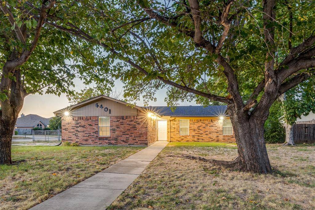 Haltom City, TX 76117,4401 Tiptop Street