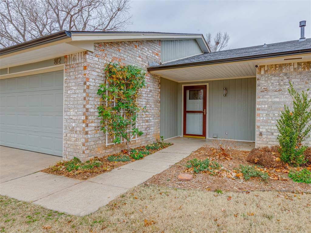 Norman, OK 73072,812 Ash Court