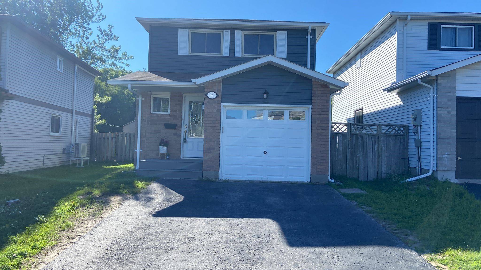 Barrie, ON L4N 6B8,66 Shakespeare CRES