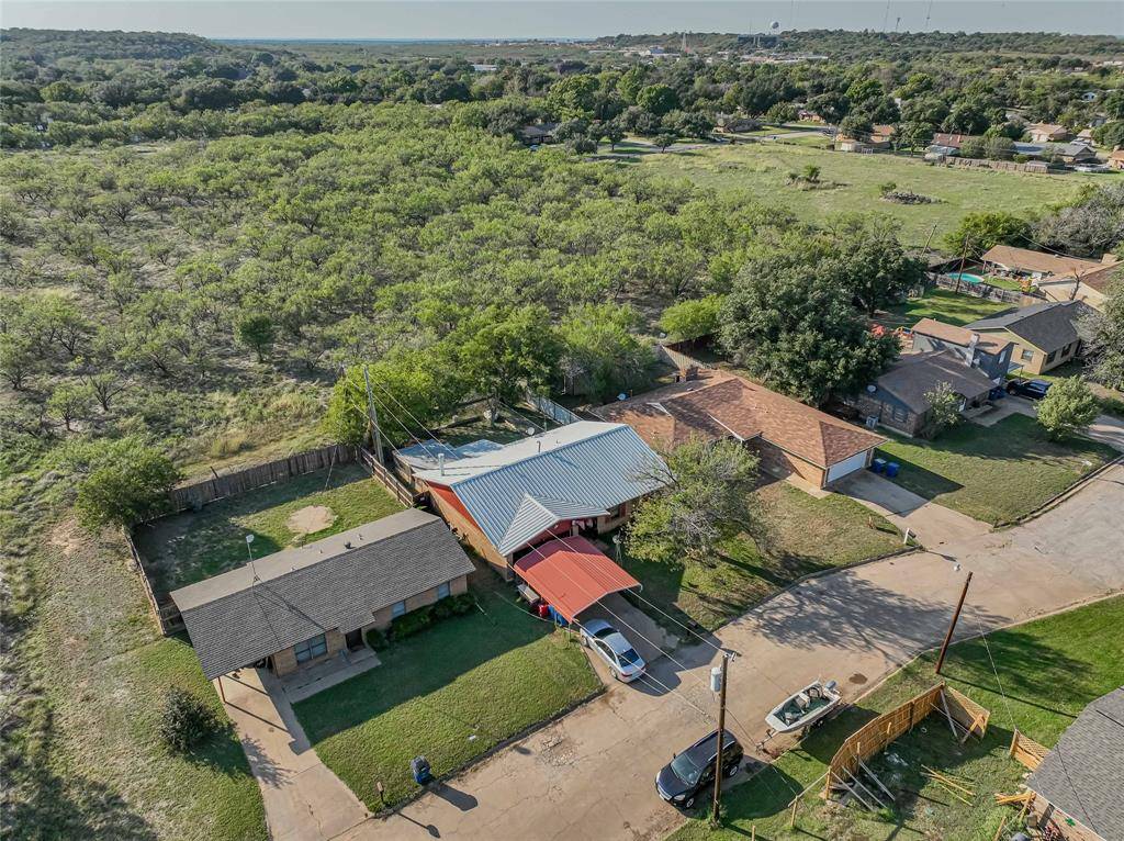 Breckenridge, TX 76424,723 Mistletoe Street