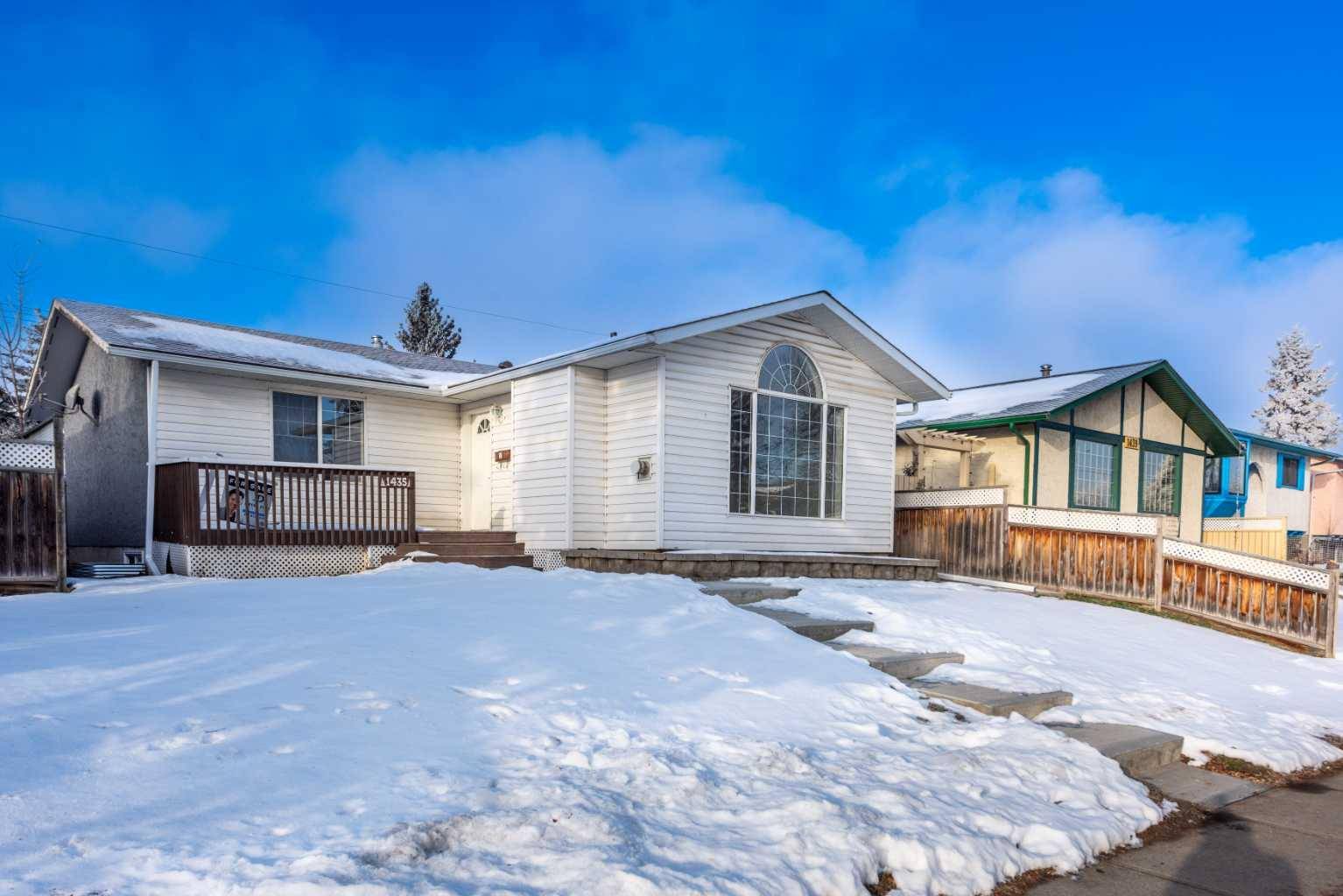 Calgary, AB T2A 3L3,1435 42 ST NE