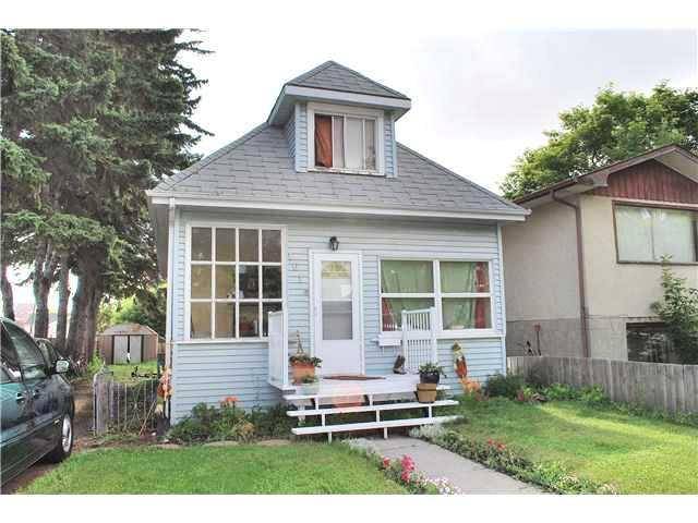 Calgary, AB T2M 2X8,1614 3 ST NW