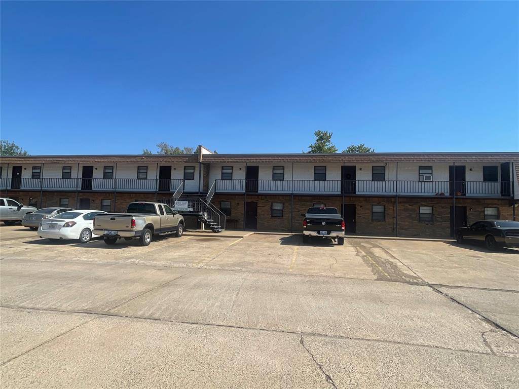 Weatherford, OK 73096,1324 Meadow Lane #6