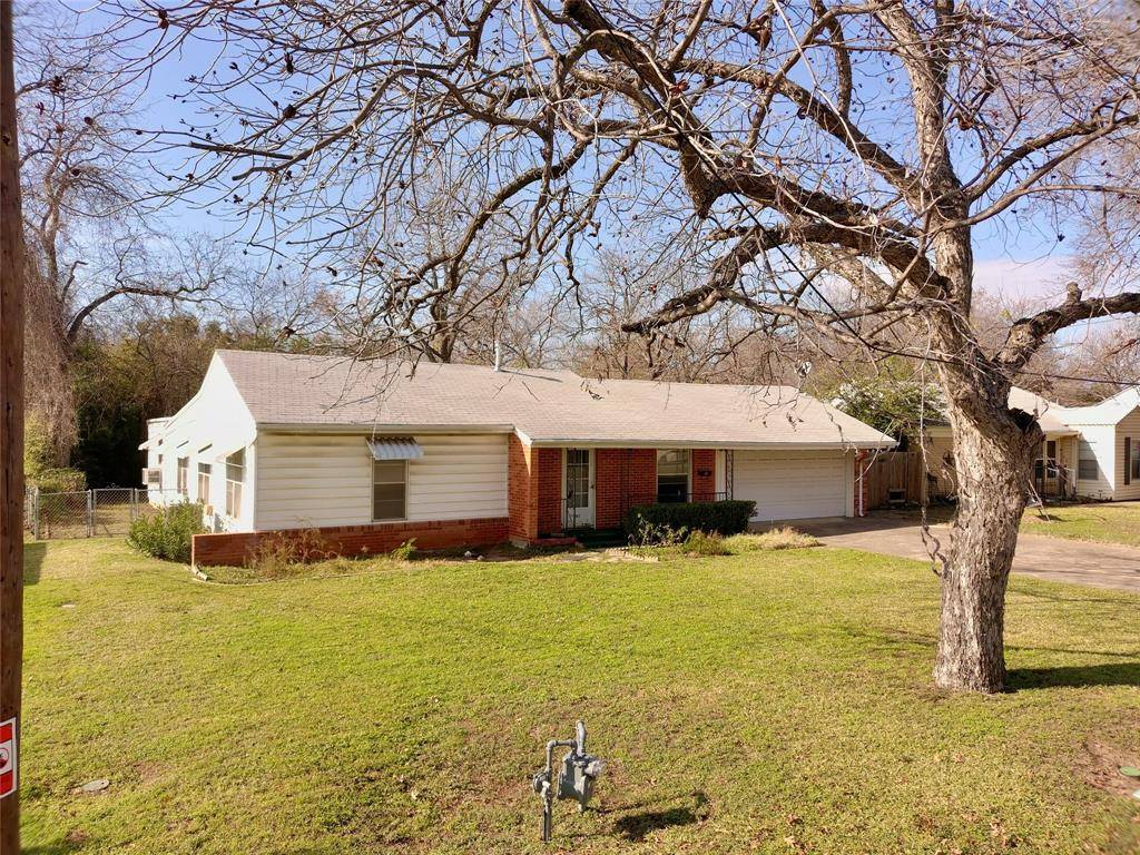 River Oaks, TX 76114,909 Hallum Street