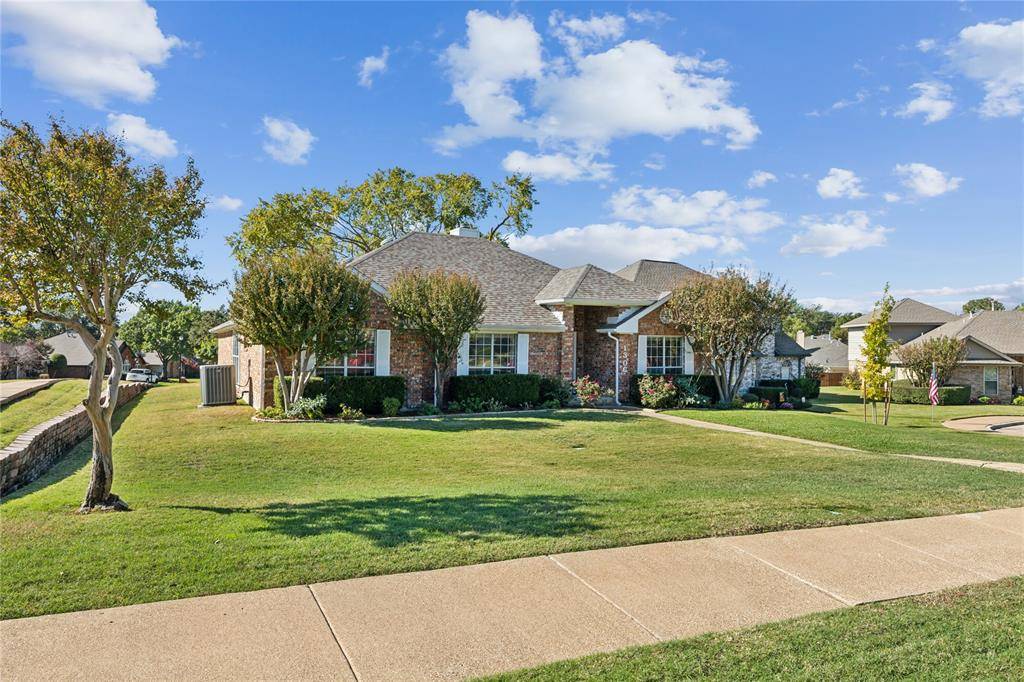 Carrollton, TX 75006,1306 Savoy Drive