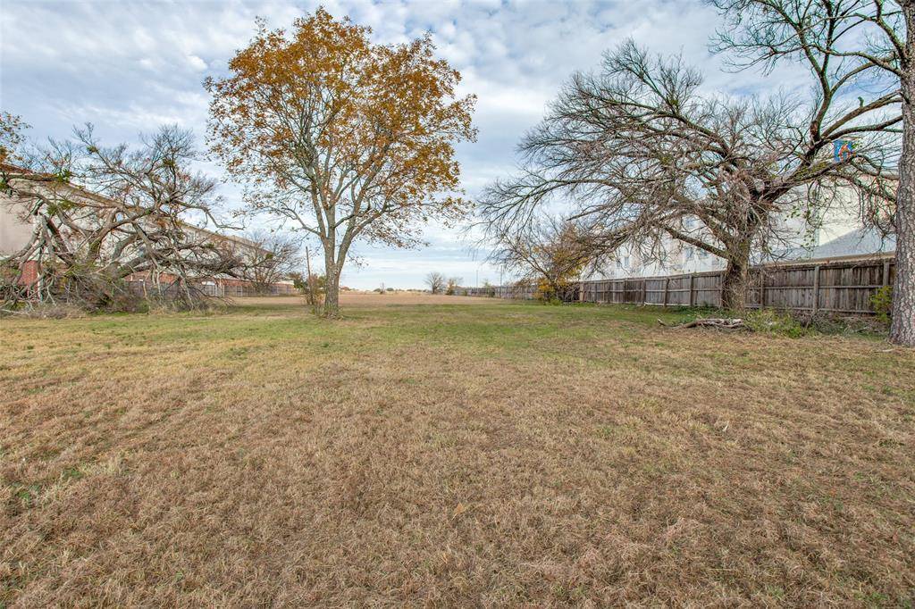 Cleburne, TX 76033,1724 W Henderson Street