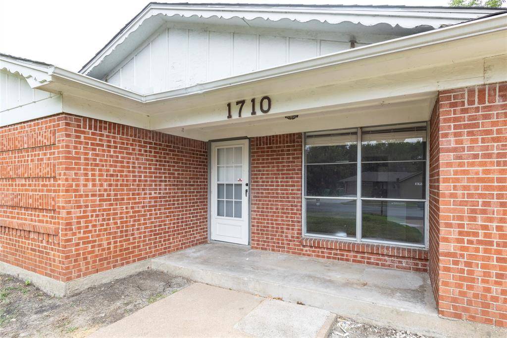 Sherman, TX 75092,1710 W Hunt Street