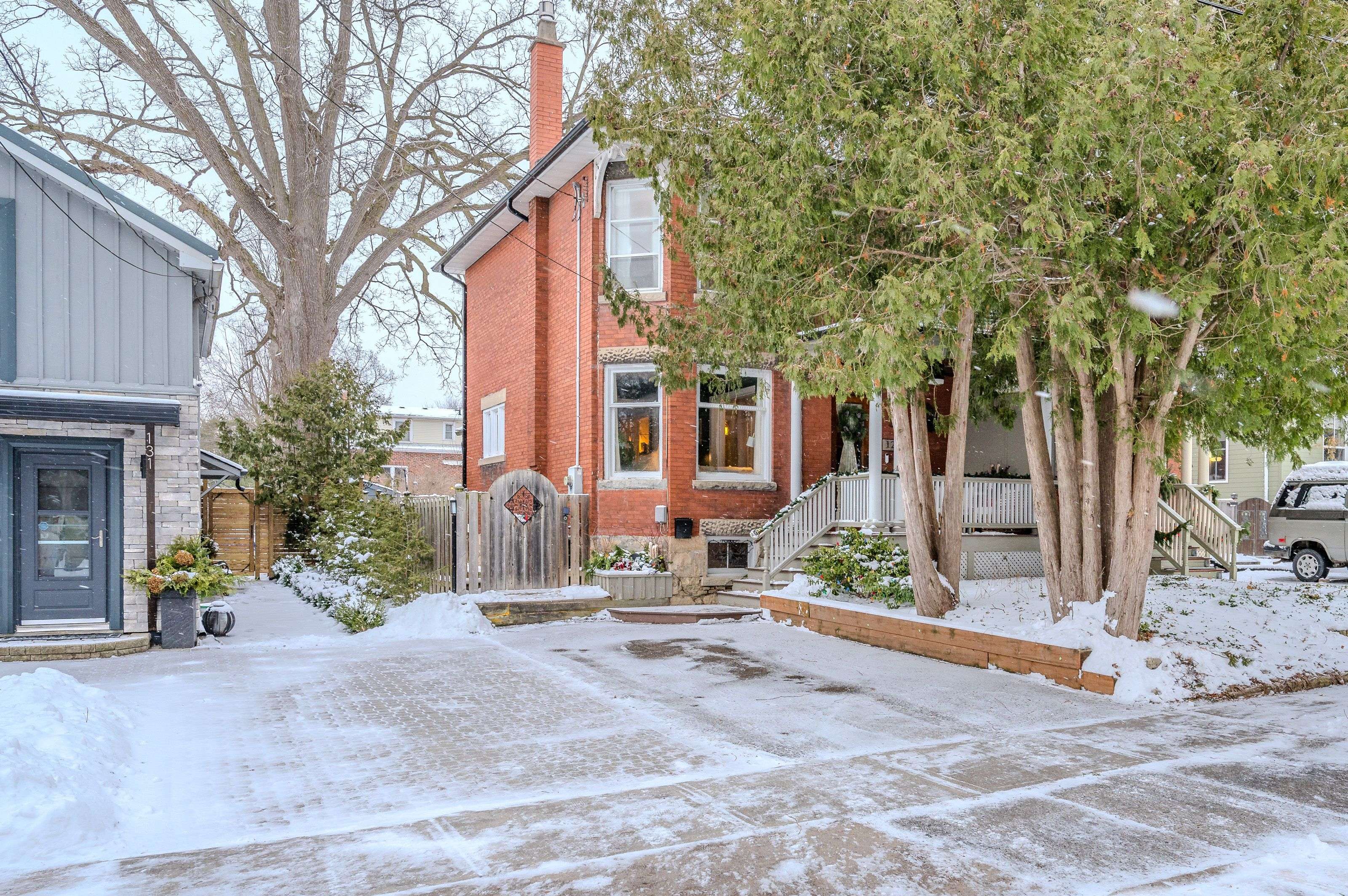 Guelph, ON N1H 3B1,129 NORTHUMBERLAND ST