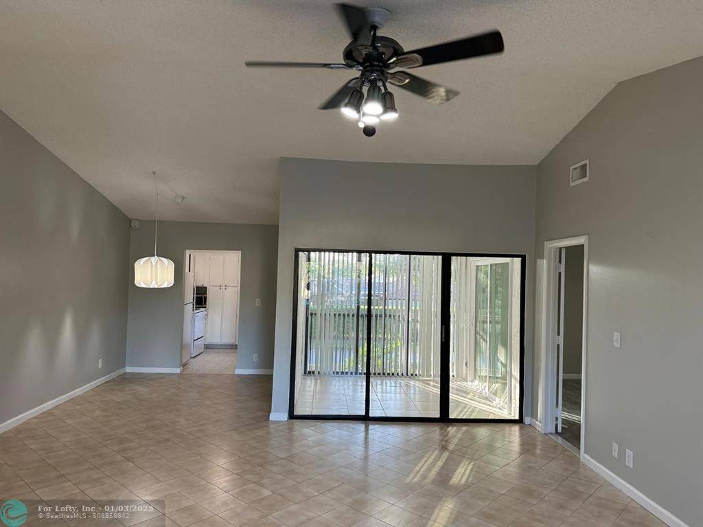 Coral Springs, FL 33071,9578 SW 1st Ct #9-S