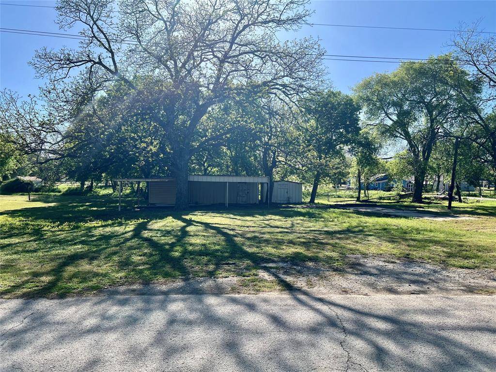 Nocona, TX 76255,400 Dallas Street