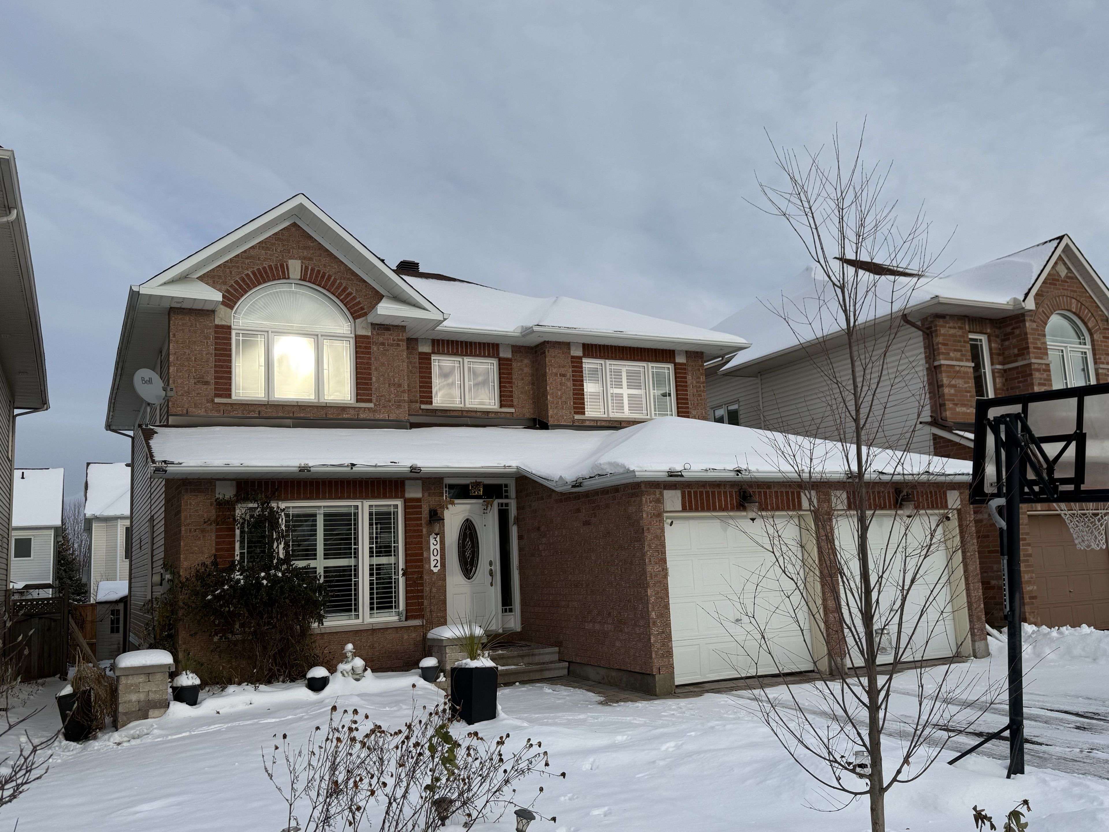 Kanata, ON K2W 1H9,302 Edgemoore CRES W