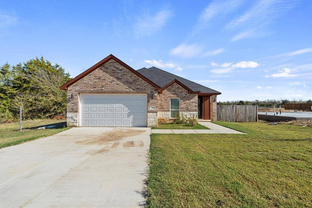 East Tawakoni, TX 75472,121 Pelican Court