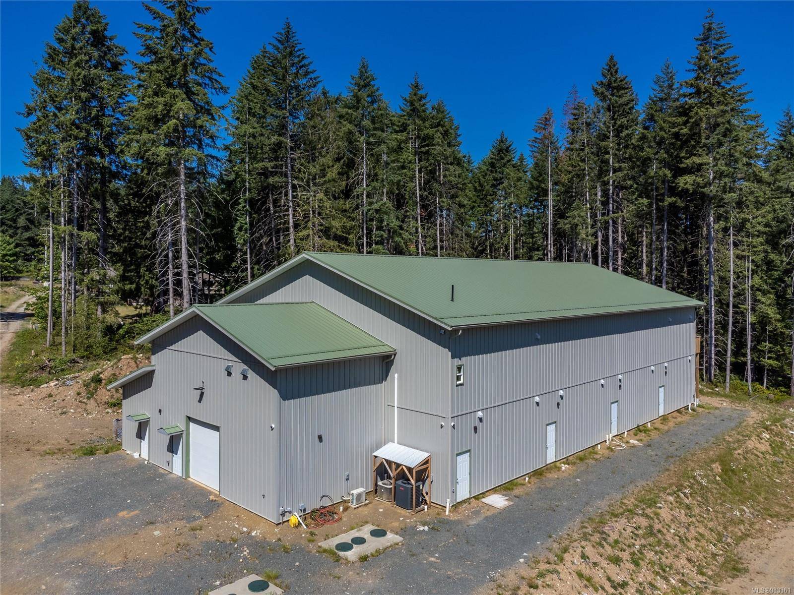 Black Creek, BC V9N 1H3,8598 Island Hwy N