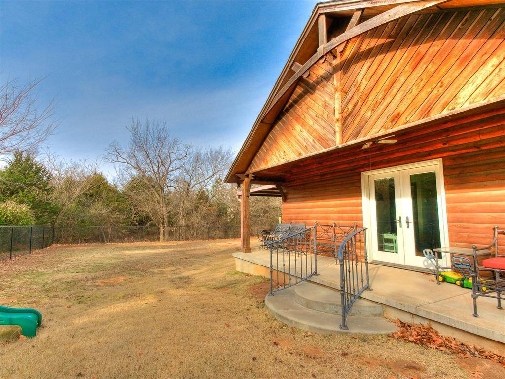 Harrah, OK 73045,20498 SE 15th Street