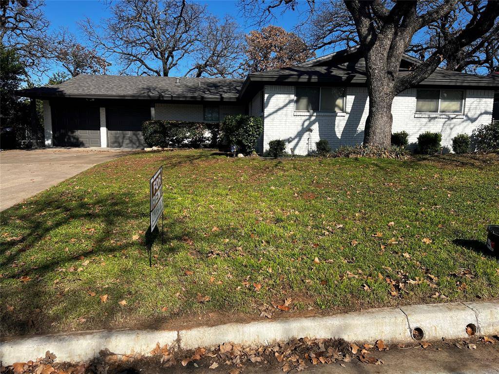 Fort Worth, TX 76112,6425 Brentwood Drive