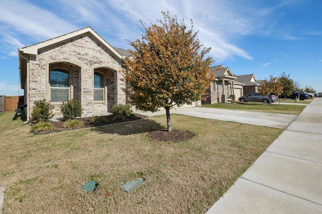 Fort Worth, TX 76052,660 Ridgeback Trail