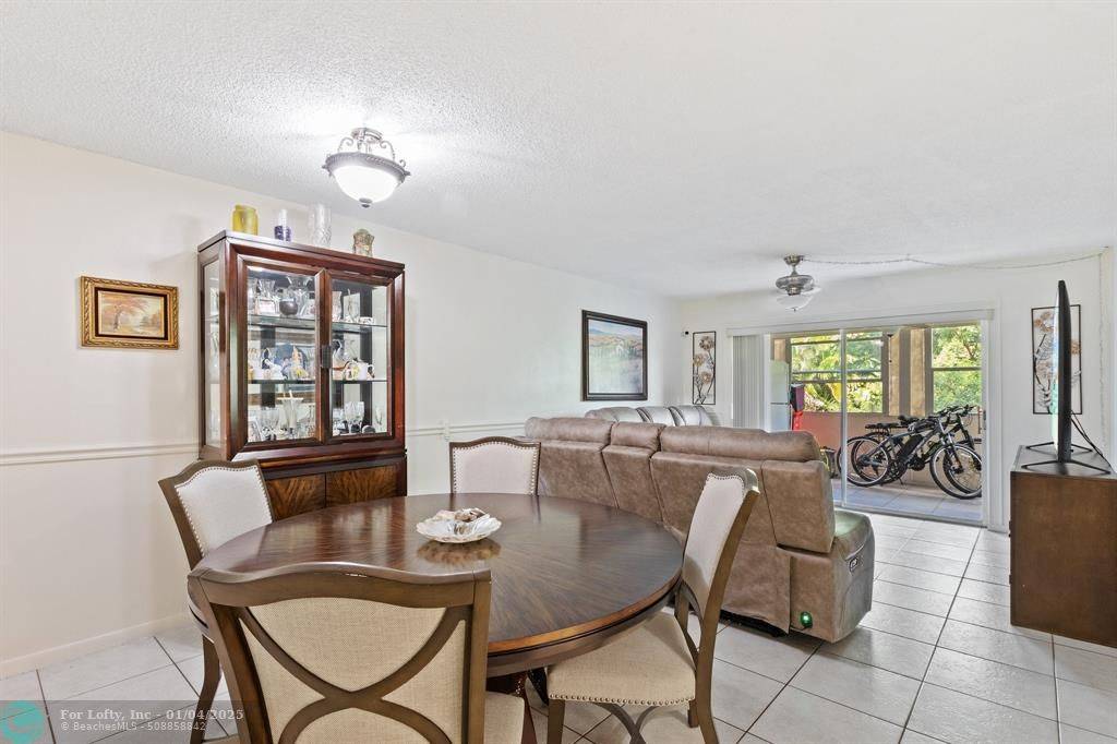 Margate, FL 33063,3040 Holiday Springs Blvd #201