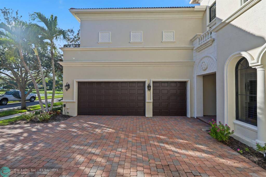 Boca Raton, FL 33496,17760 Villa Club Way