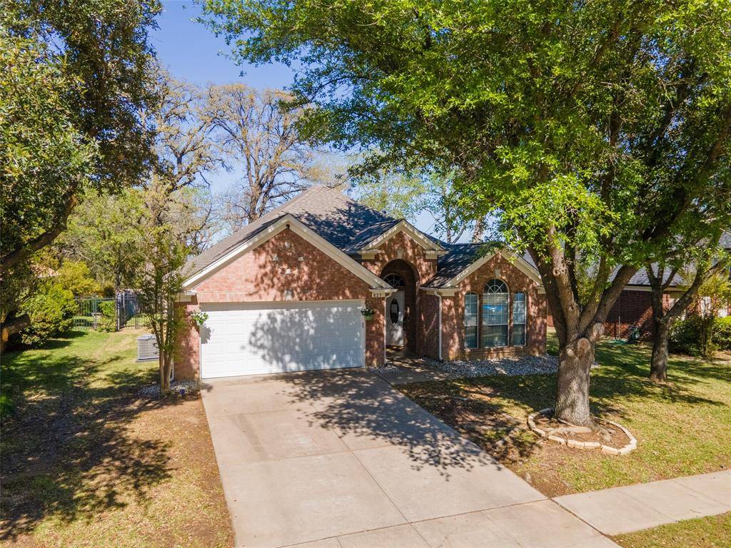 Burleson, TX 76028,621 Oakbrook Drive