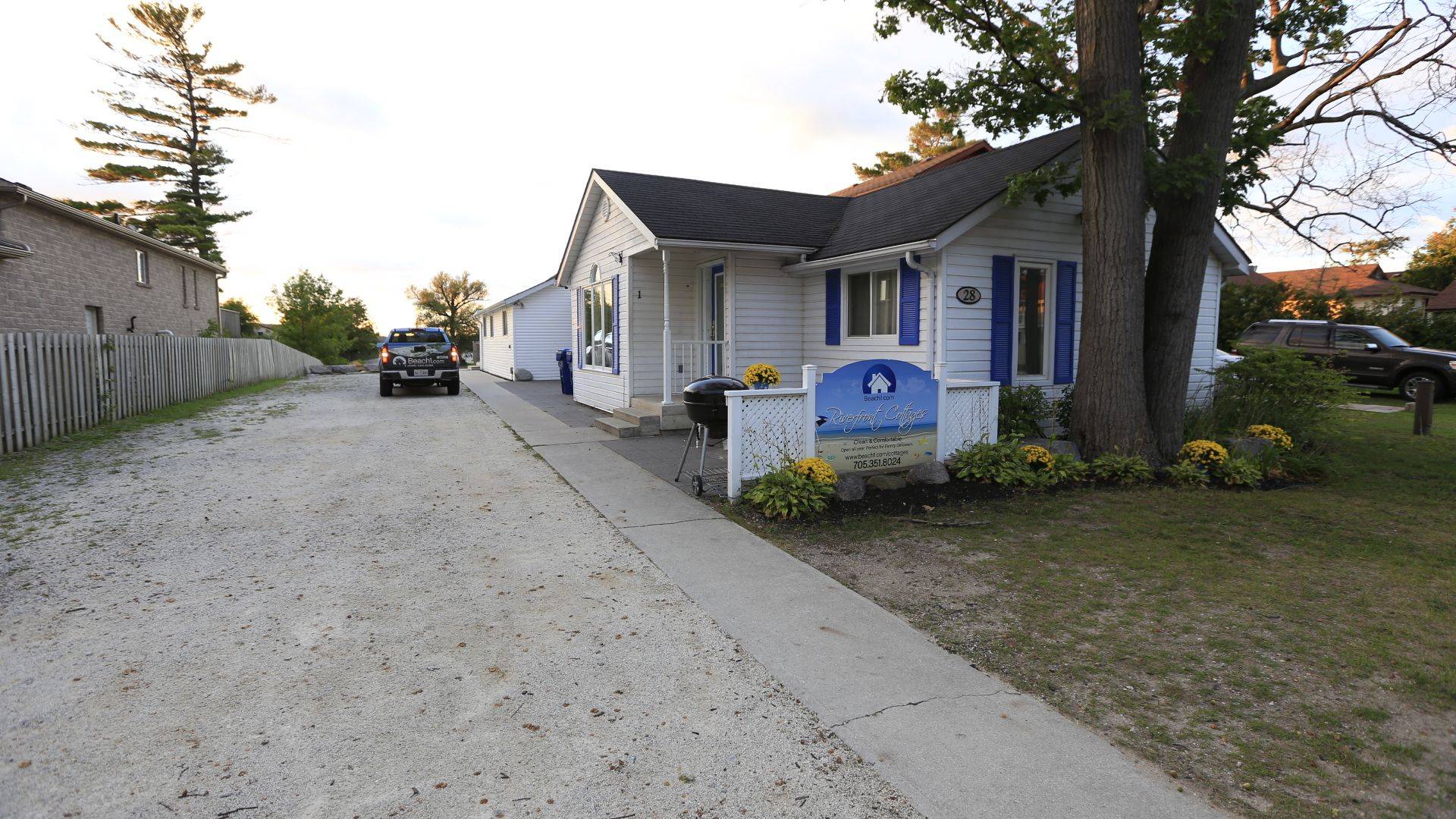 Wasaga Beach, ON L9Z 2K6,28 River Avenue CRES