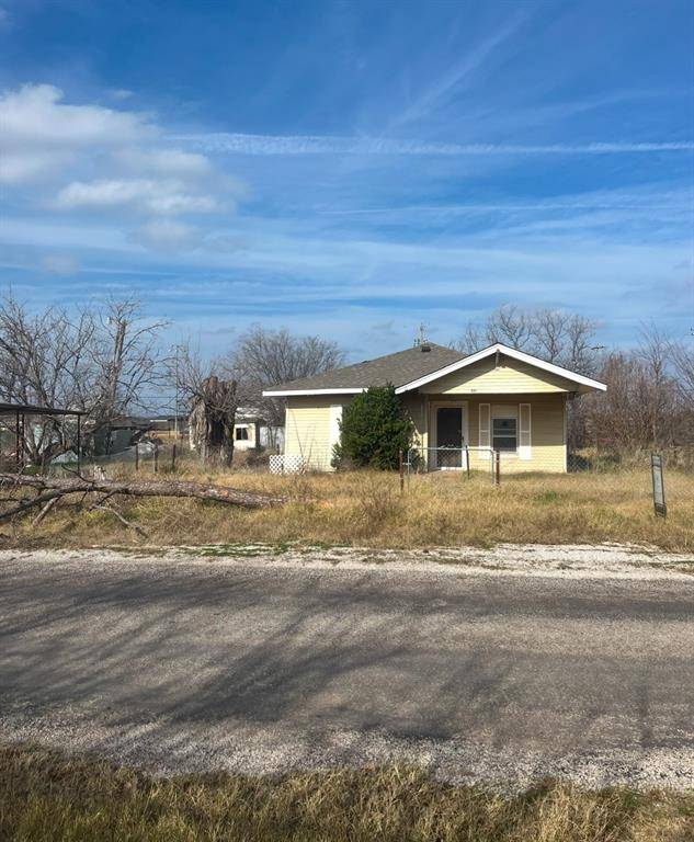 Cisco, TX 76437,1208 Mancil Avenue