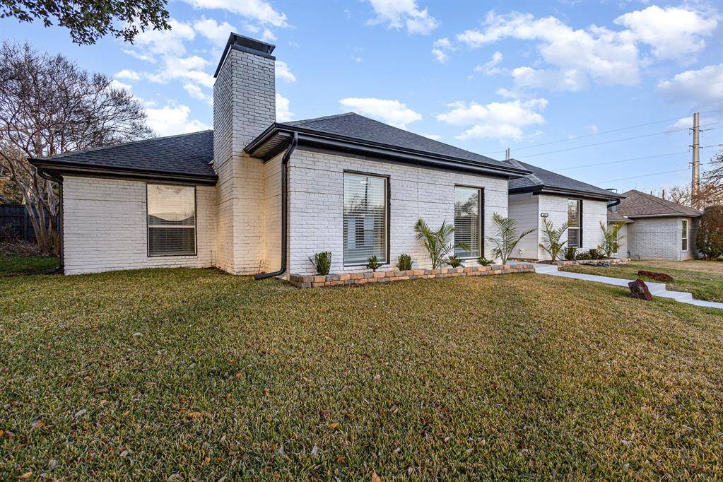 Dallas, TX 75248,6031 Blue Mist Lane