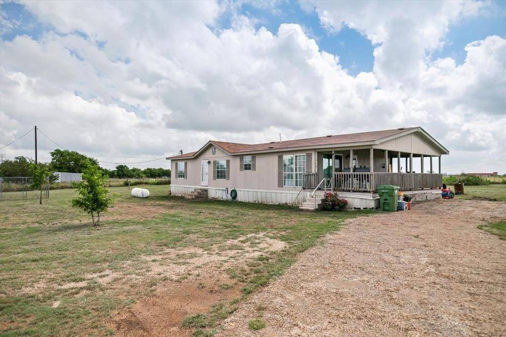 Cleburne, TX 76033,5680 County Road 1217