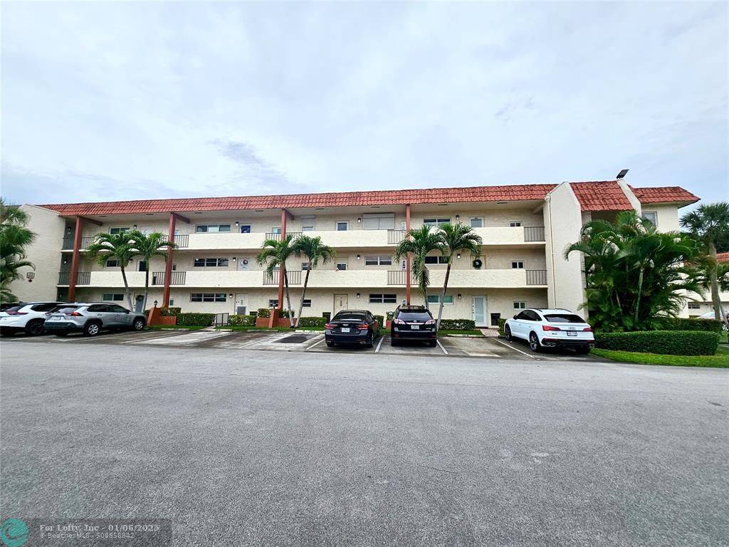 Pembroke Pines, FL 33025,8980 S Hollybrook Blvd  #104