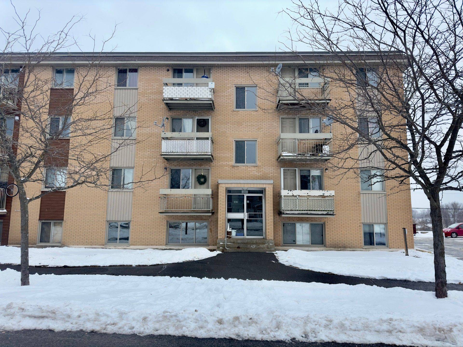 Hawkesbury, ON K6A 1W7,930 Cartier BLVD #2