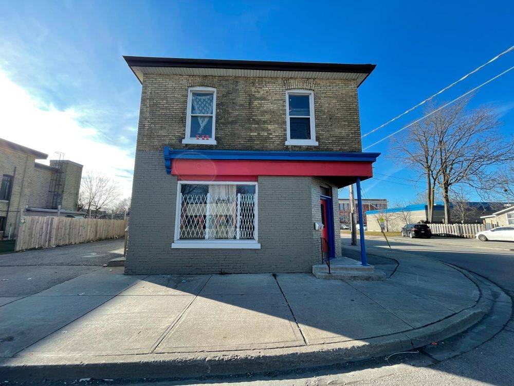 London, ON N6B 3G9,169 Adelaide ST