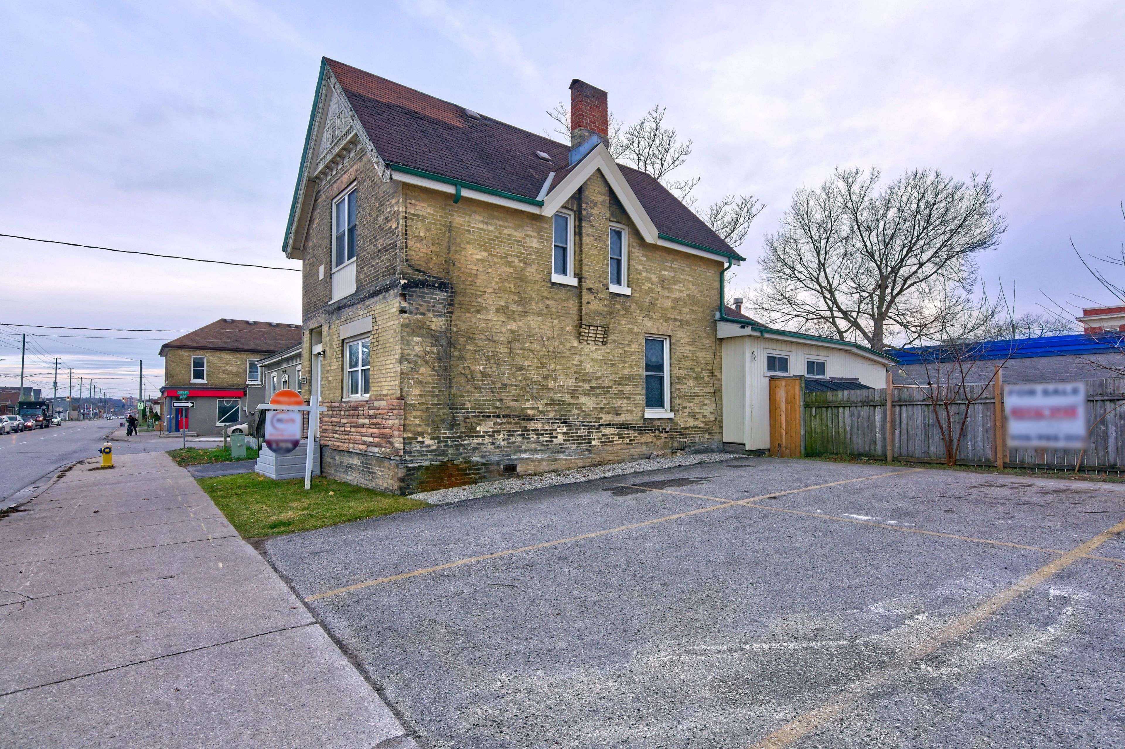 London, ON N6B 3H1,173 Adelaide ST N