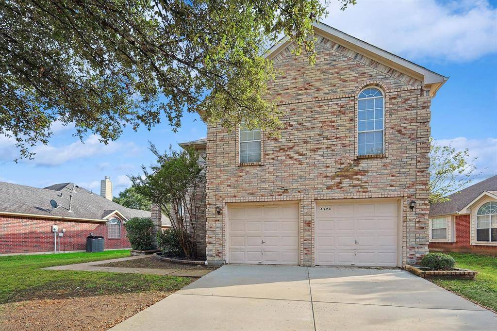 Fort Worth, TX 76137,4924 Great Divide Drive