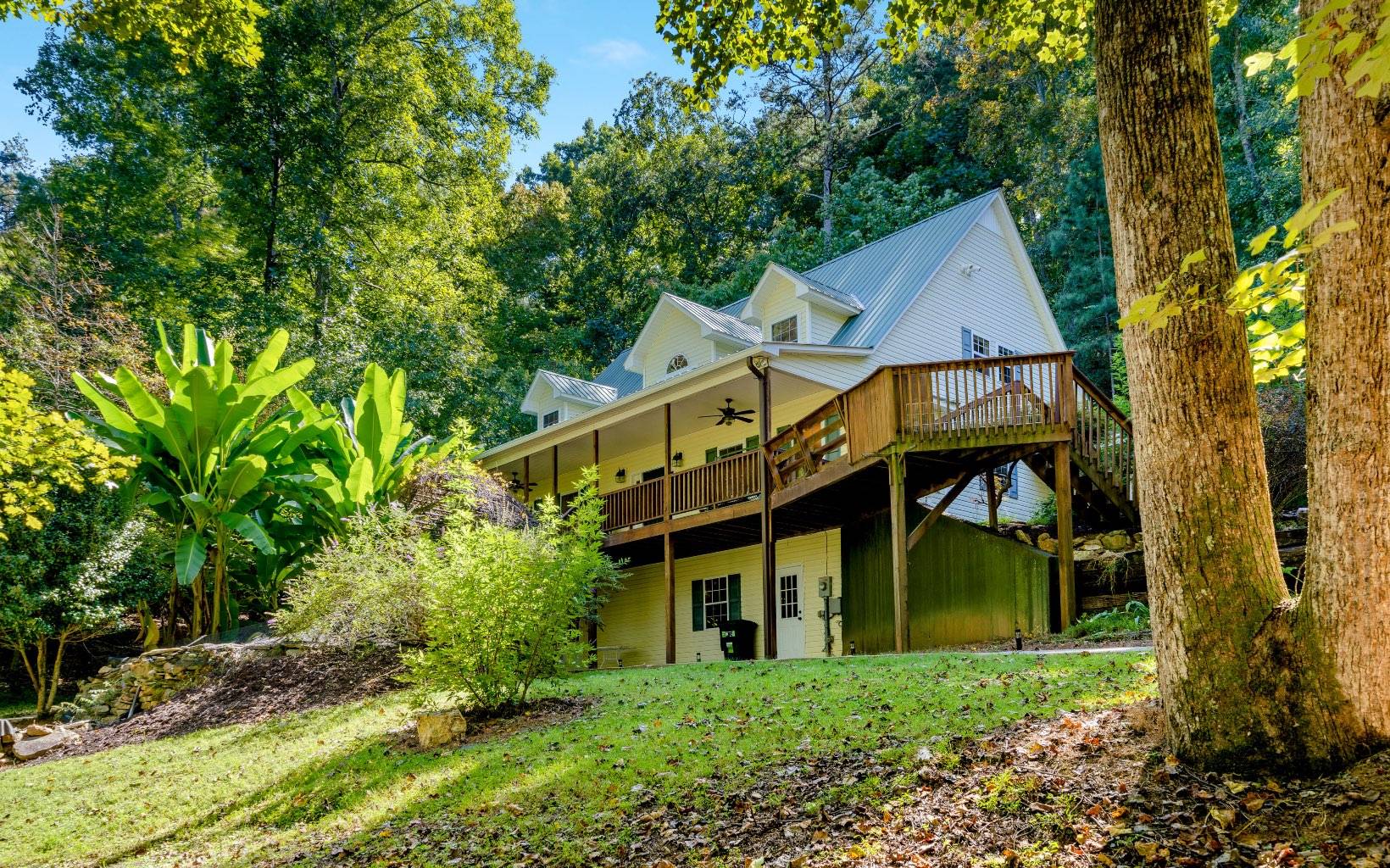 Ellijay, GA 30540,661 Navaho Way