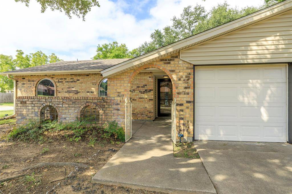 Arlington, TX 76016,2518 Colleen Drive