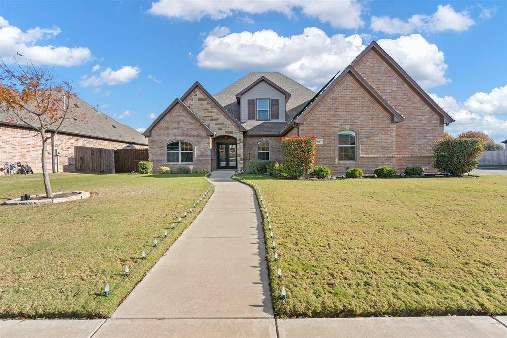 Cleburne, TX 76033,907 Bent Wood Lane