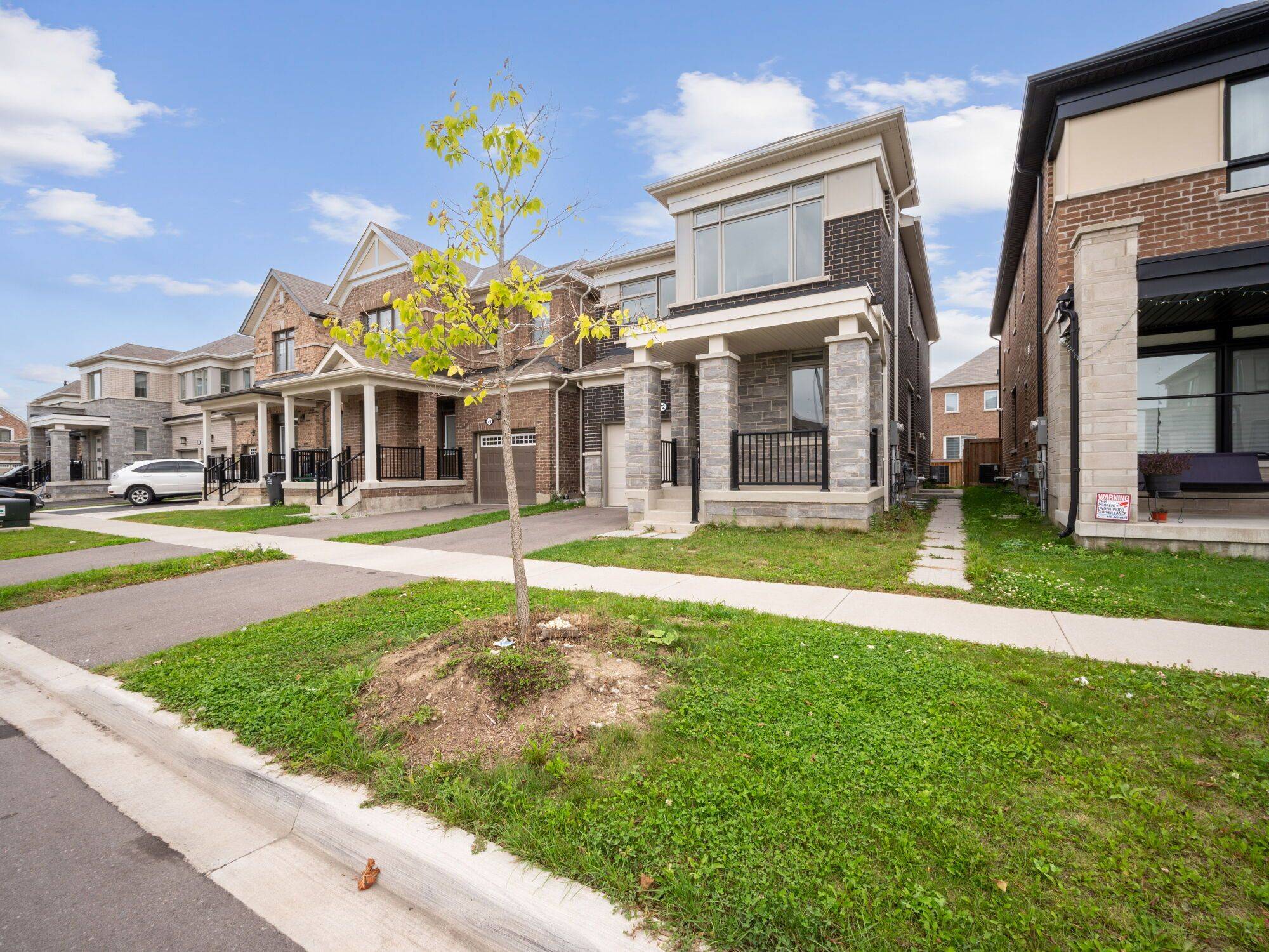 Brampton, ON L7A 5E1,72 Circus CRES