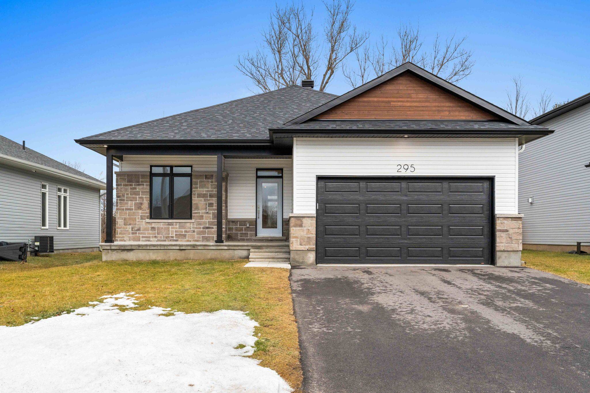 Lanark, ON K7A 5H4,295 WOOD AVE