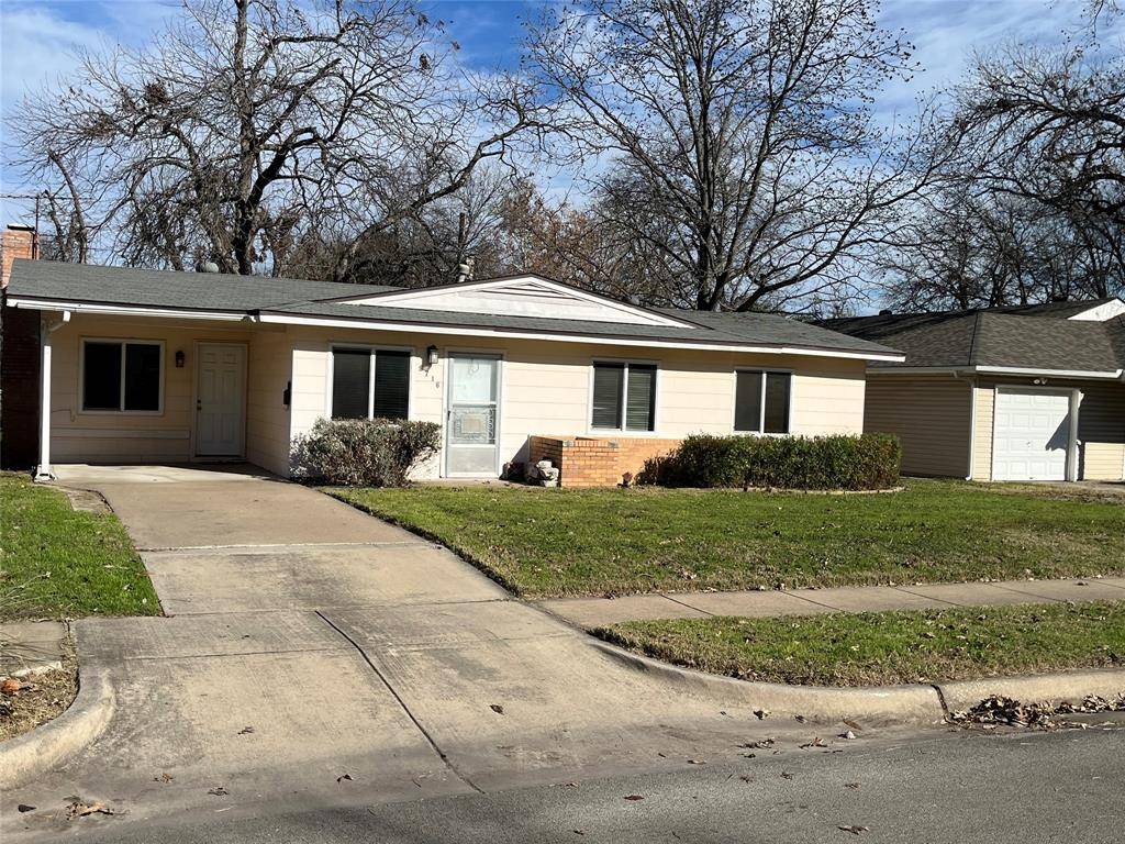 Fort Worth, TX 76114,5716 Fursman Avenue