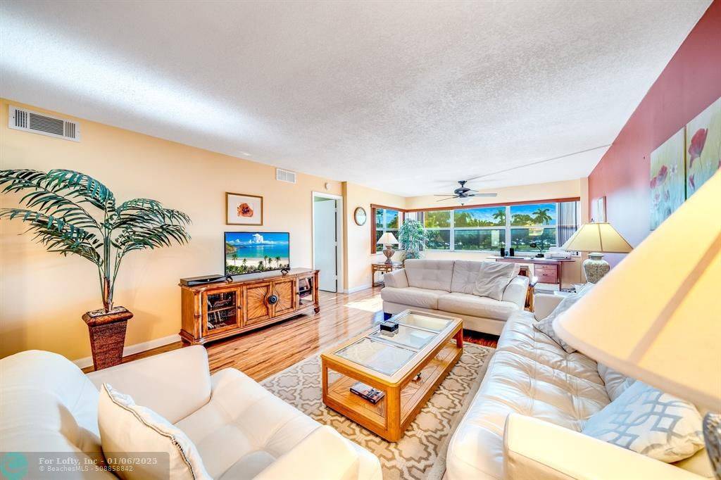 Sunrise, FL 33322,9741 Sunrise Lakes Blvd  #202