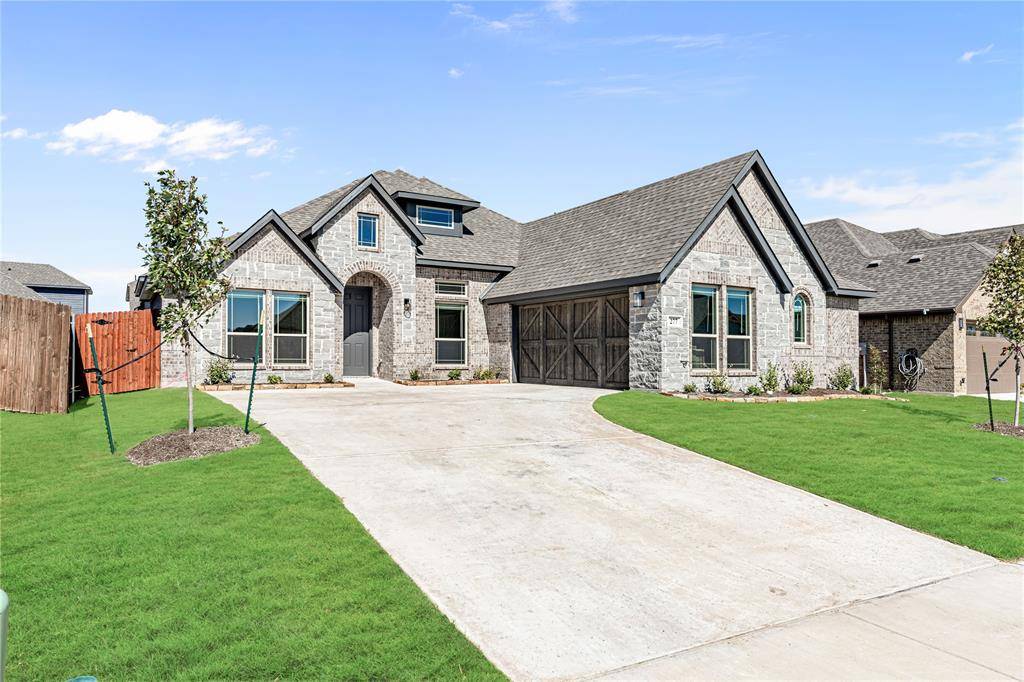 Waxahachie, TX 75165,277 Sparkling Springs Drive