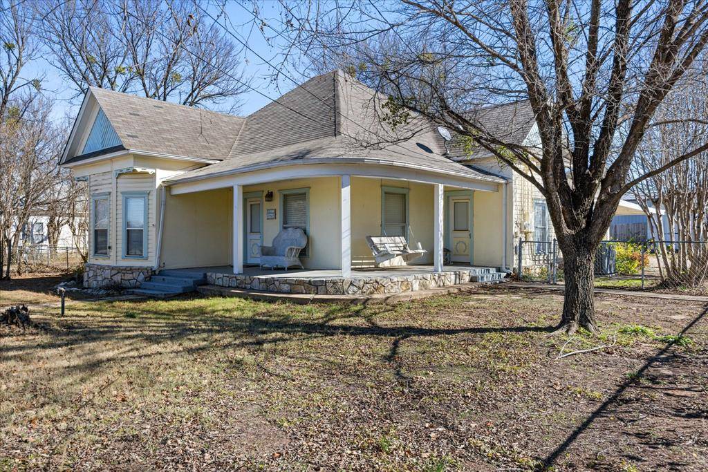 Glen Rose, TX 76043,111 Paluxy Street