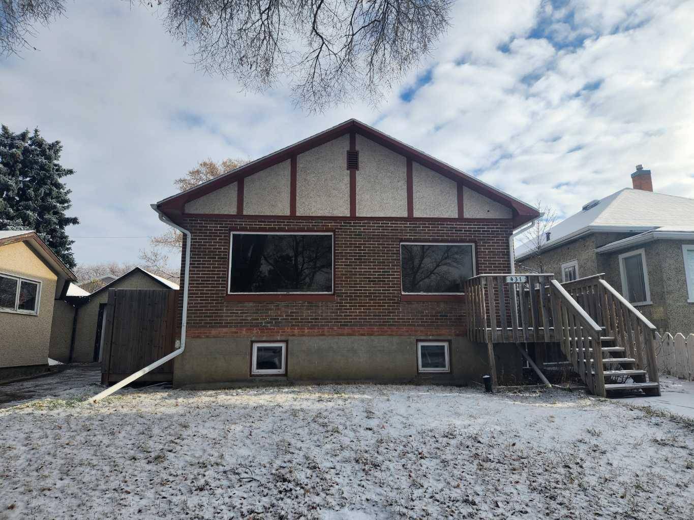 Lethbridge, AB T1H 3K4,431 19 ST N