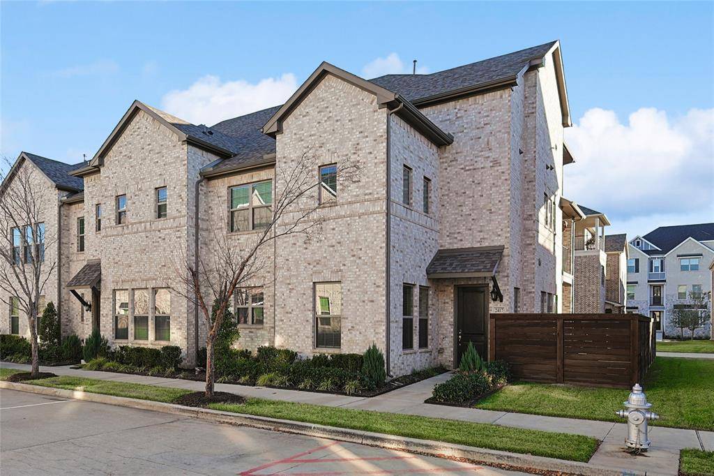 Flower Mound, TX 75028,2417 Merriweather Lane